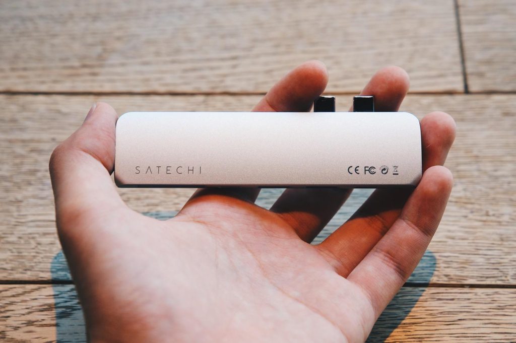 MacBook Proユーザー必携のSATECHI USB TypeCハブ。 DRESS CODE.（ドレスコード）
